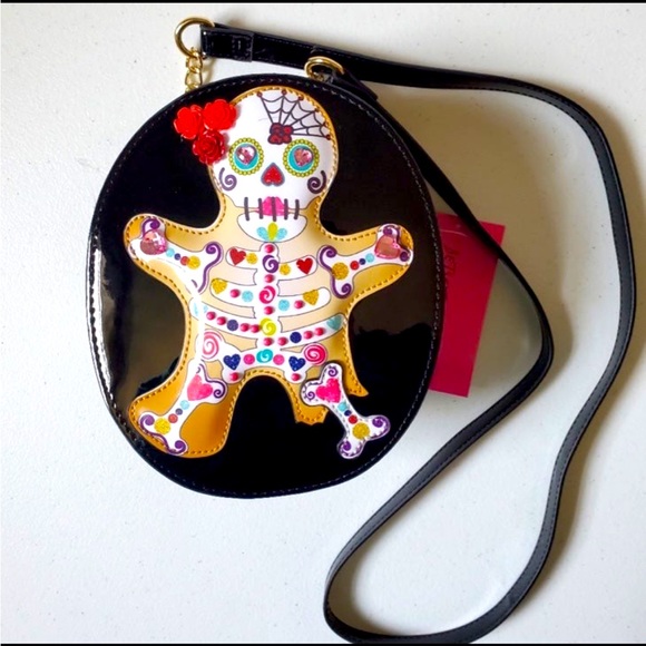 New Betsey Johnson GINGERBREAD BONES CROSSBODY BLACK MULTI - Picture 3 of 9